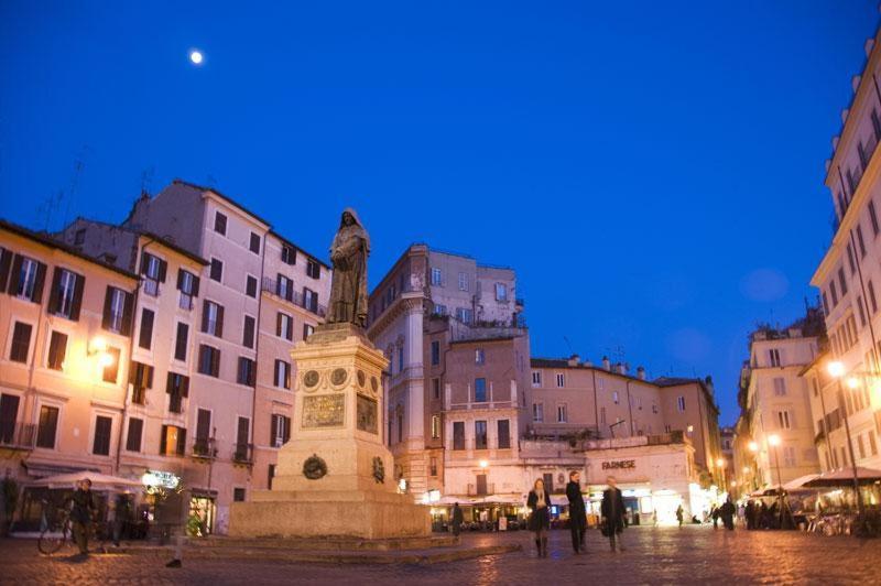 Casa Vacanze Campo De' Fiori Rome Exterior photo